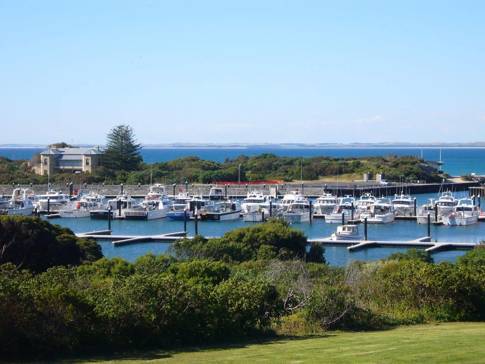 Harbour View Motel Robe Esterno foto
